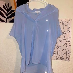 Calvin Klein - Women’s Light Blue Tee - Size L